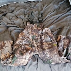 Kids Camouflage Overalls Size 4-6
